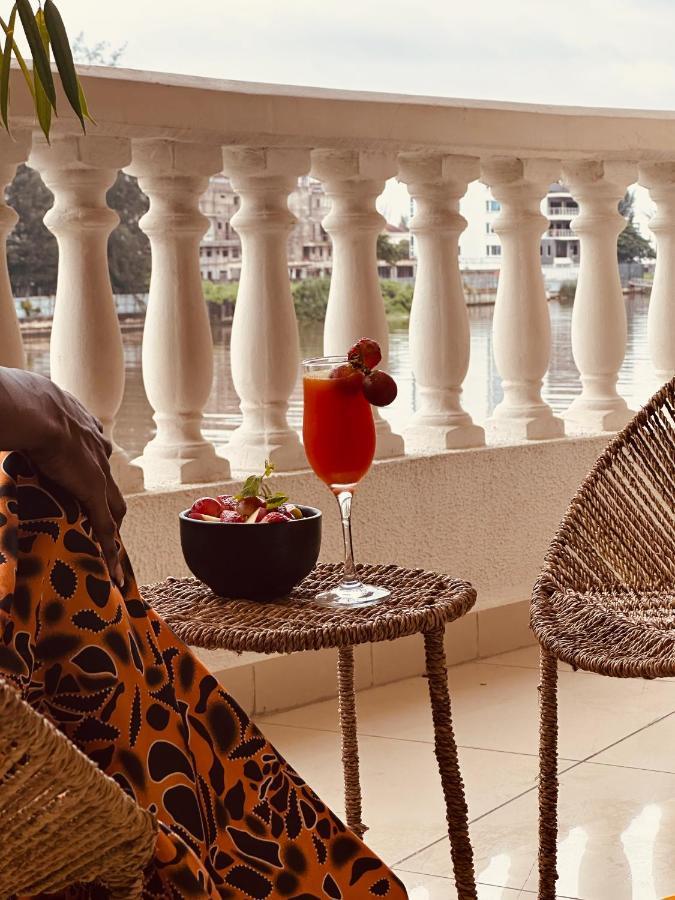 לגוס Guided Hospitality - Luxury Accommodations מראה חיצוני תמונה