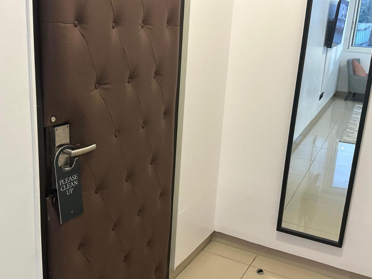 לגוס Guided Hospitality - Luxury Accommodations מראה חיצוני תמונה